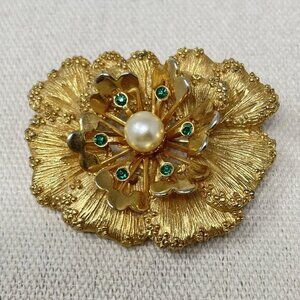 Sarah Coventry Vintage Gold-Tone Flower‎ Brooch With Pearl & Green Rhinestones